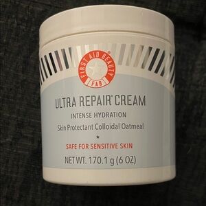 First Aid Beauty Ultra Repair Cream